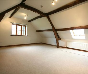 4 bedroom semi-detached house to rent - Photo 4