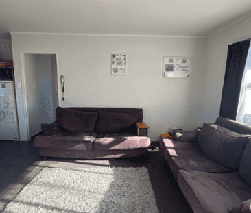 Three Bedroom Home Available this Month! - Photo 1