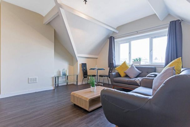 2 bedroom flat to rent - Photo 1