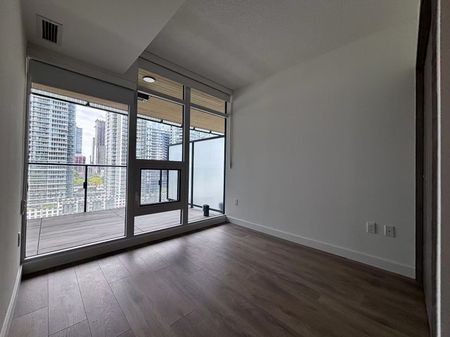 For Lease - 3 Concord Cityplace Way Unit# 932, Toronto, Ontario - Photo 5