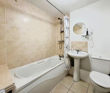 2 bedroom Flat To Let Total Size: 603 SQ FT - Photo 4