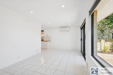 FANTASTIC VILLA IN PRIME LOCATION - Photo 2