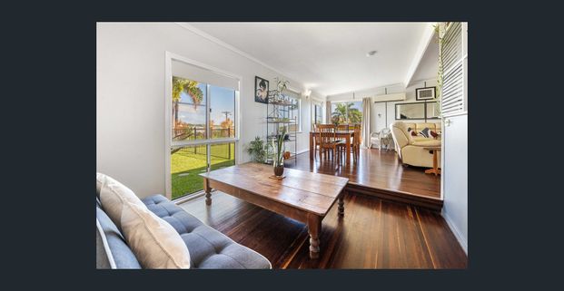 Great for Work Commitments - FULLY FURNISHED WITH SPA - DUAL LIVING - FAMILIES - Photo 1