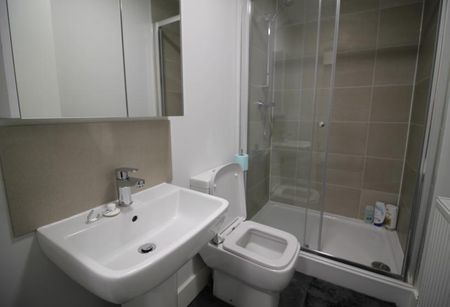 8 bedroom townhouse to rent - Photo 5