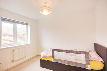 3 bedroom terraced house to rent - Photo 3