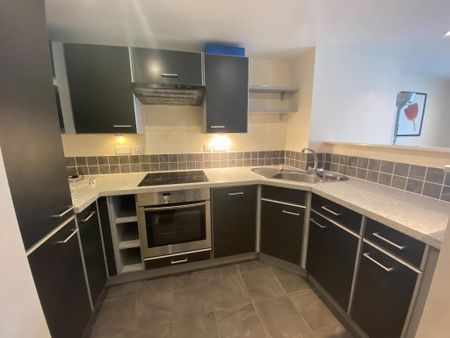 1 bedroom flat to rent - Photo 3