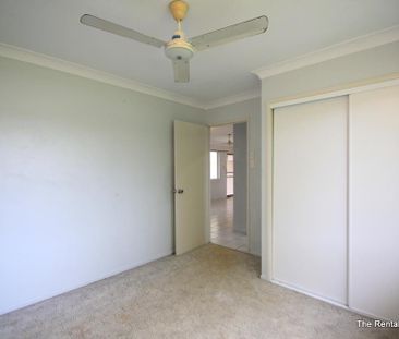 Charming 2 Bedroom Unit in Quiet Rasmussen - Photo 5