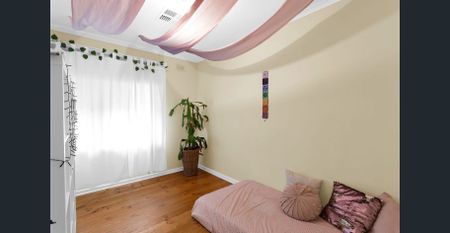 Spacious 4-Bedroom Family Home in Elizabeth Downs! - Photo 5