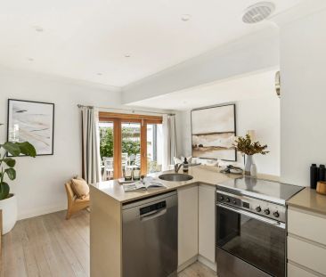 Effortless Living, Charm and Convenience - Photo 1