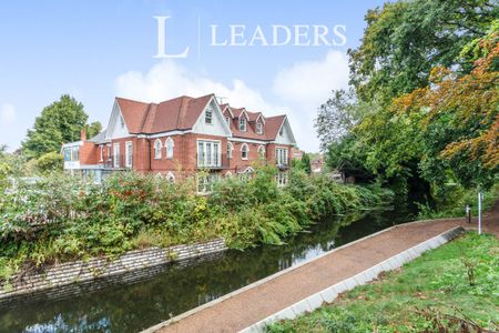 2 bedroom apartment to rent Bridge House, Chobham Road, Woking, GU21 - Photo 4