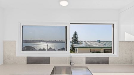 Modern living with backyard and views - Photo 3