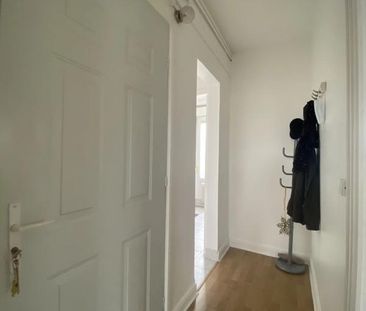 Location Appartement 2 pièces 47m² REIMS 51100 - Photo 3