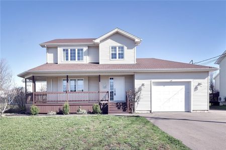 68 MARIN ST, Dieppe, NB, E1A 8A5, Canada - Photo 2