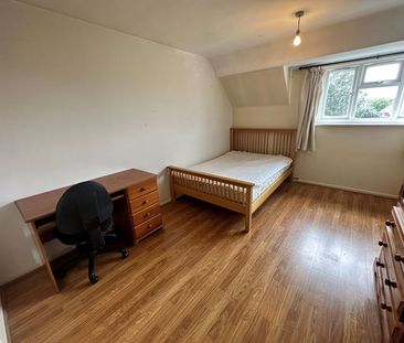 Kingsham Avenue, Chichester - Photo 4