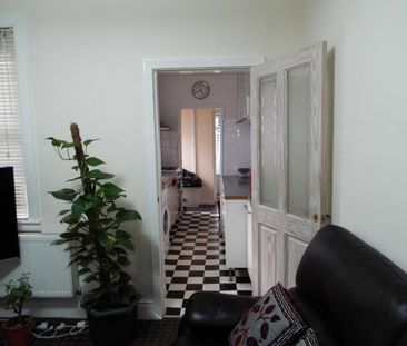 2 bedroom house to rent - Photo 2