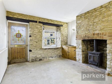 2 bedroom end of terrace house to rent - Photo 2