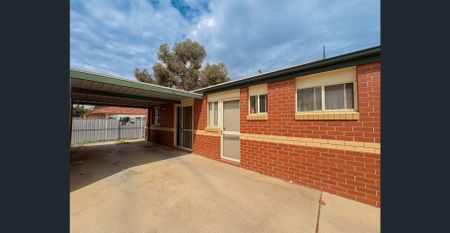 Low Maintenance Living in Murlong - Photo 5