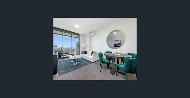 BOOMERANG TOWER | 2 BEDROOM APARTMENT WITH VIEWS - Photo 1