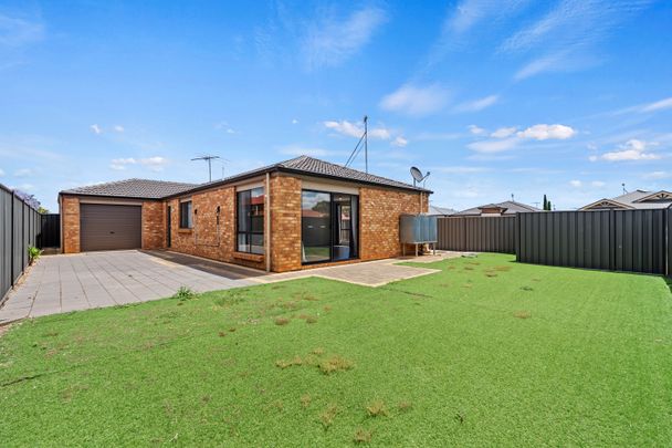 Perfect 3-Bedroom Family Home - Photo 1