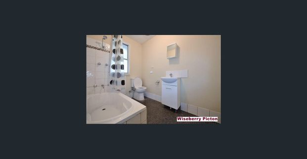 Three Bedroom Beauty !! - Photo 1