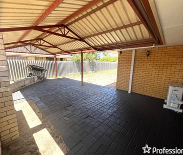 16 Sturt Close, Gosnells, WA 6110 - Photo 5