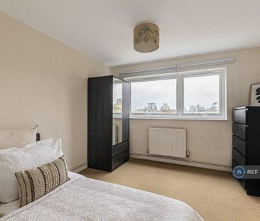 1 bedroom in a flat share to rent - Photo 5