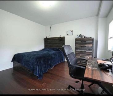 For Lease - 1226 Leslie Drive Unit# Room 2, Innisfil, Ontario - Photo 1