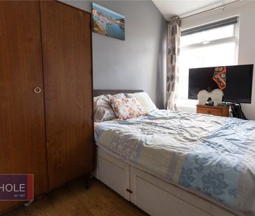 Downend Road, - Photo 6