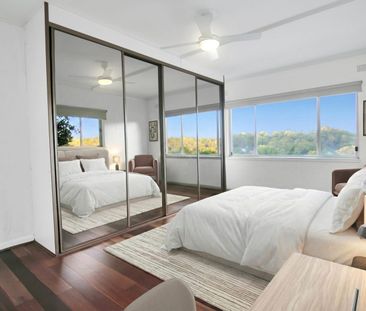 Large 3 bedroom plus teenage retreat FAMILY HOME + POOL - Photo 5