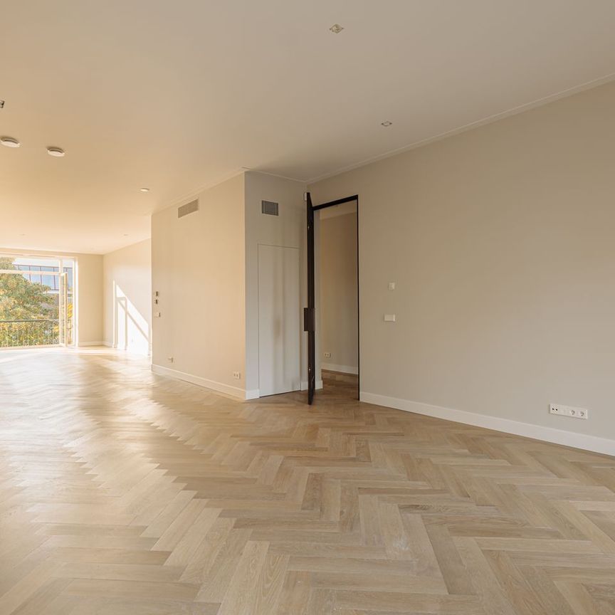 Appartement te huur: Oranje Nassaulaan 53-2 1075 AK Amsterdam - Photo 1