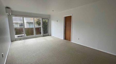 34 Bowen Street - Photo 2
