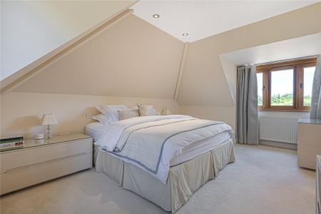 4 bedroom detached house to rent - Photo 3