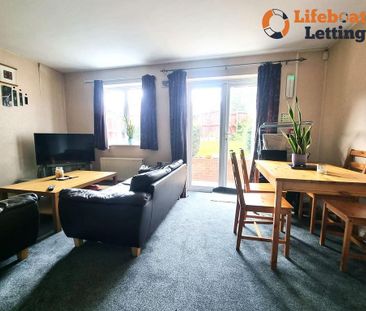 1 bedroom in a house share to rent - Photo 1