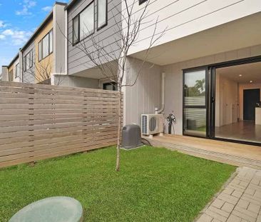Modern 2-Bedroom + Study Terrace Home in Swanson - Photo 2