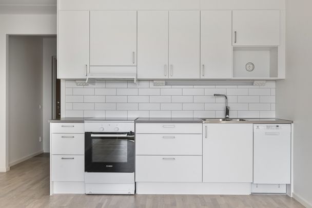 Åkare Engströms väg 19 - Photo 1