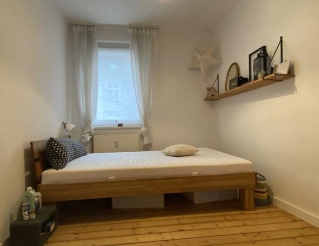 Zum 15.12: 2-Zimmer plus Wohnküche mit großem Balkon, Übernahme EBK möglich - Photo 1