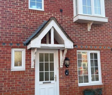 3 bedroom semi-detached house to rent - Photo 6