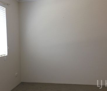 One Bedroom Unit with Carport - Photo 4