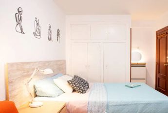 Calle del Jilguero, Madrid, Community of Madrid 28025