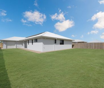 BEAUTIFUL 4 BEDROOM HOME IN BURDELL - Photo 4
