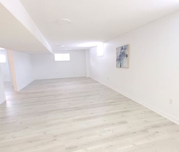 For Lease - 82 Shalom Way, Barrie, Ontario - Photo 4