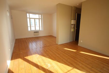 A LOUER : T1 à LILLE • rue des Postes - Wazemmes • 680 € - Photo 3