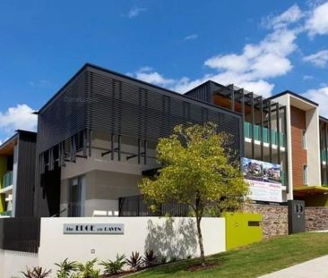 LUXURY, LOCATION & LIFESTYLE - Photo 1