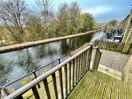 3 bedroom end of terrace house to rent - Photo 3