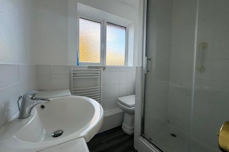 2 bedroom terraced house to rent - Photo 3