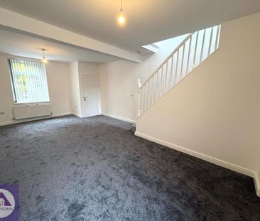 3 bedroom terraced house to rent - Photo 6