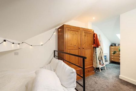 3 bedroom apartment to rent - Photo 3