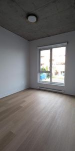 2 CH - 1 SDB - Montreal - $2,095 /mo - Photo 3
