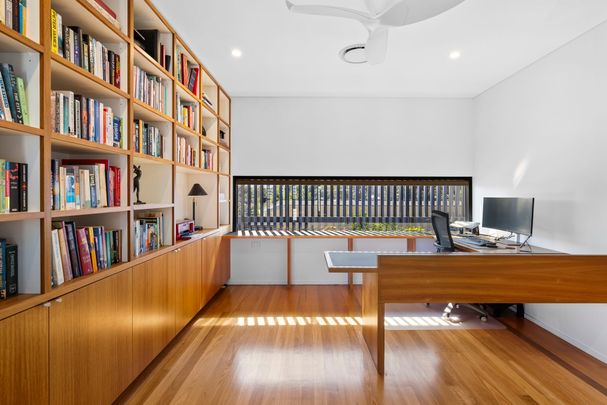 30 Orchard Terrace, St Lucia QLD 4067 - House For Rent | Domain - Photo 1