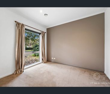 Modern Family Living Surrounded by Parklands and City Convenience - Photo 4